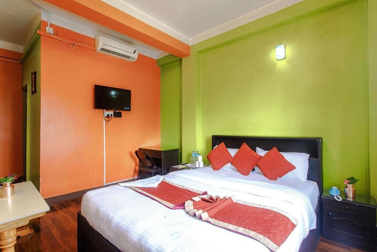Nepalaya Hotel كاتماندو المظهر الخارجي الصورة
